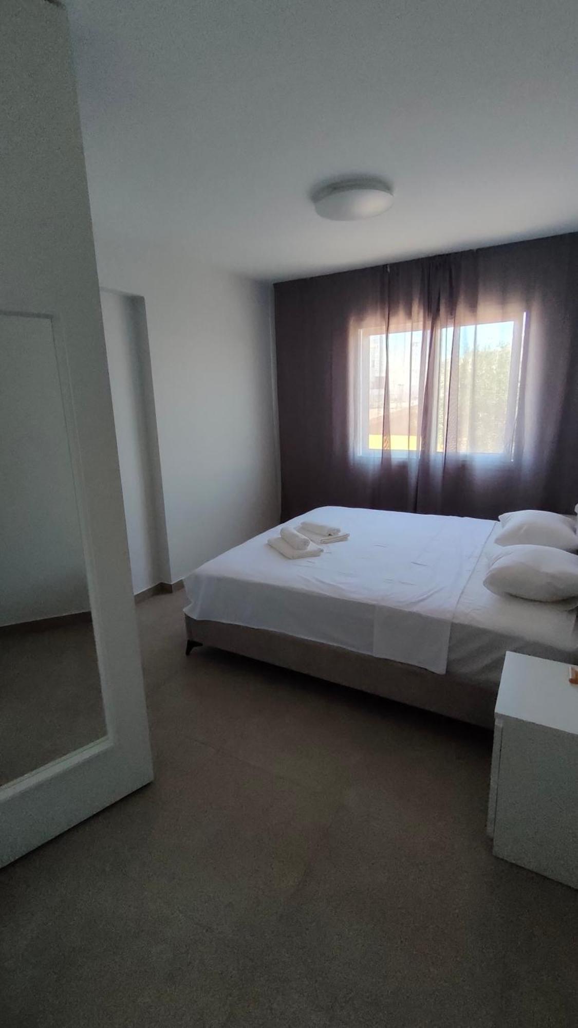 Two Bedroom Apartment With Pool Paphos Esterno foto